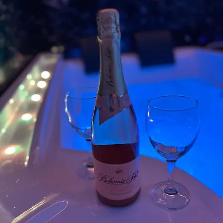 公寓 Relaxcheb Private Wellness